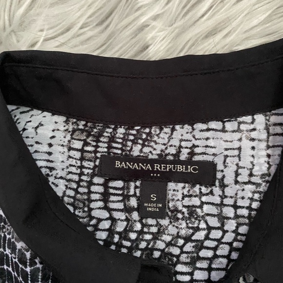 Banana Republic Snake print top - Picture 4 of 4